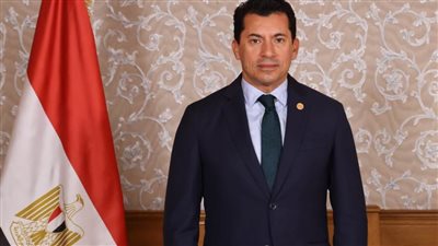 وزير الرياضة يطمئن على بعثة النادي الأهلي في المغرب