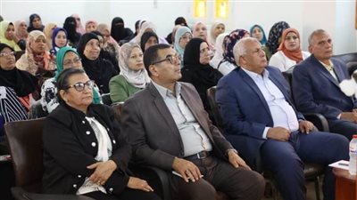 محافظ الوادي الجديد يشهد احتفالية يوم البيئة العالمي  