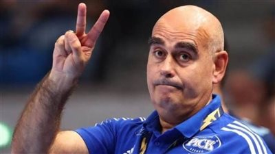 كارلوس باستور مدرب المنتخب يصل القاهرة الثلاثاء