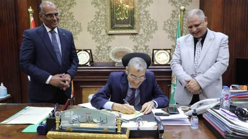 محافظ المنيا يعتمد
