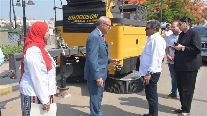 تسليم احد سيارات