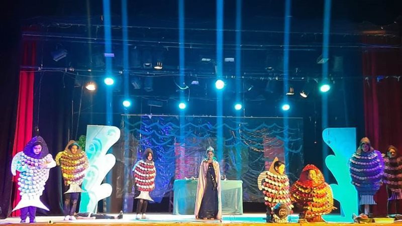 العرض المسرحي صندوق