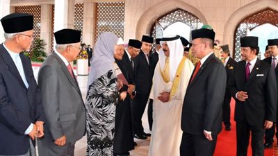 العاهل البحريني وسلطان بروناي يبحثان مختلف جوانب التعاون الثنائي