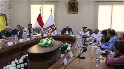 محافظ الوادى الجديد يتابع جاهزية القطاعات المعنية قبل انطلاق امتحانات الثانوية العامة