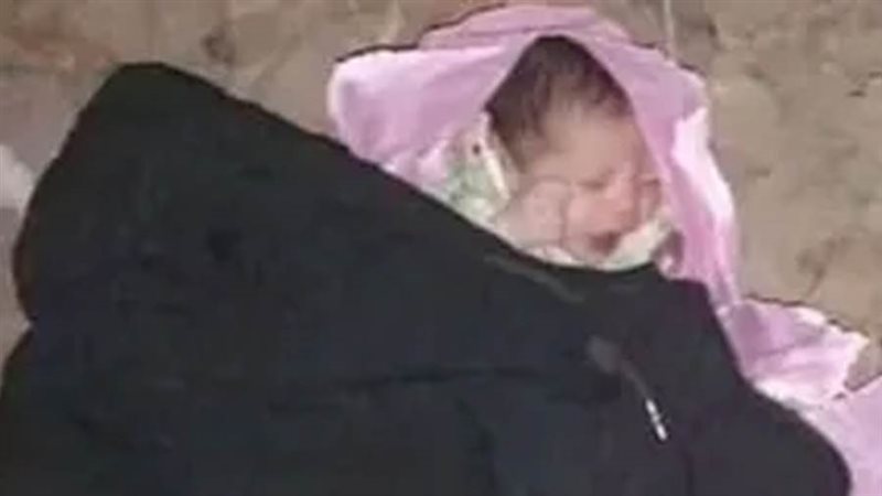 العثور على طفل -