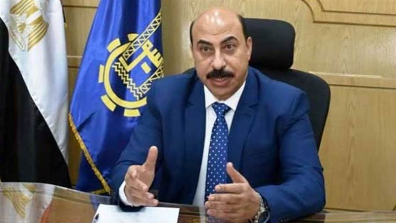 أشرف عطية محافظ أسوان