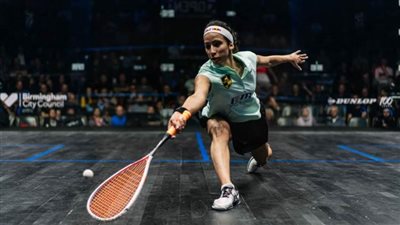 علي فرج ونوران جوهر يحافظان على صدارة تصنيف الإسكواش