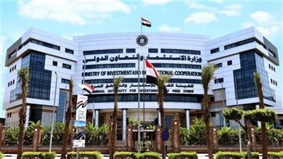 وفد شباب الأعمال السعودي يستعرض الفرص الاستثمارية خلال لقائه 