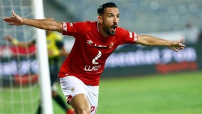 عاجل| في ظل بحث الأهلي عن ظهير أيسر.. تعرّف على بديل علي معلول