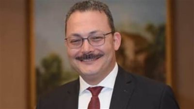 سمير صبري يطالب بإعطاء المزيد من الفرص لدخول القطاع الخاص كافة القطاعات