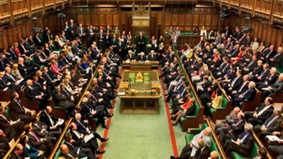 بدء جلسات استماع برلمانية حول إدارة الحكومة البريطانية لوباء كورونا
