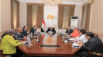 وزير التربية والتعليم يبحث مع رئيس الجامعة الأمريكية بالقاهرة مشروعات التعاون في مجال التعليم قبل الجامعي
