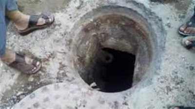 جنازة شعبية لـ4 أشخاص ضحايا تطهير بيارة صرف صحي بالخصوص