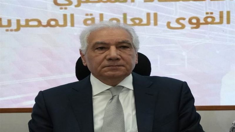 الدكتور أحمد جلال