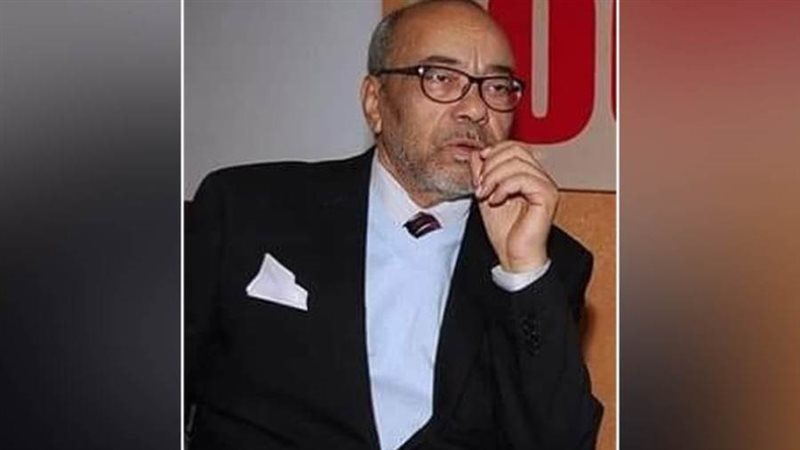 الكاتب الصحفي القدير