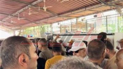 جموع الصحفيين في وداع الكاتب عاصم حنفي لمثواه الأخير