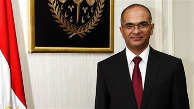 نائب وزير الإسكان يتابع مشروعات مياه الشرب والصرف الصحي بمطروح