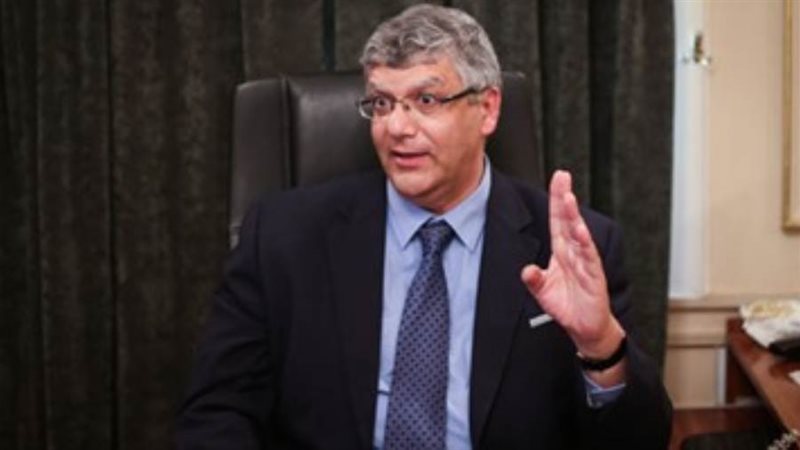 الدكتور عمرو عدلي