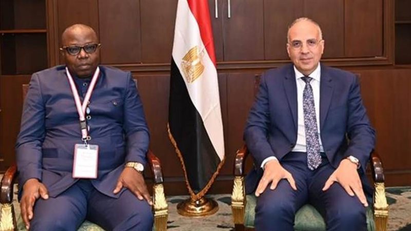 سويلم يلتقى وزير