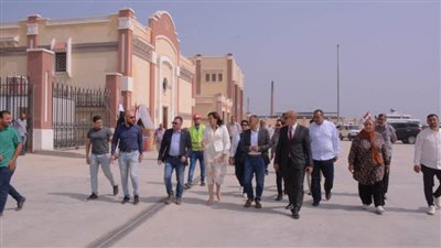نائب محافظة البحيرة تتفقد ميناء الصيد وأعمال تطوير مركز شباب رشيد