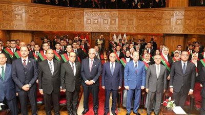 أعضاء هيئة النيابة الإدارية الجُدد يؤدون اليمين القانونية أمام وزير العدل بحضور رئيس هيئة النيابة الإدارية