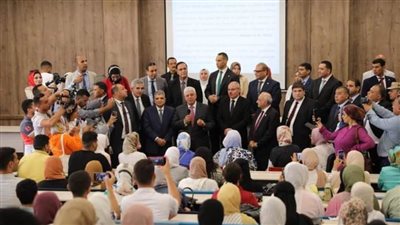 وزير التعليم العالي يتفقد جامعة الإسماعيلية الجديدة الأهلية