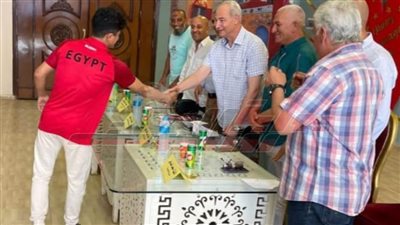 تكريم أبطال إفريقيا لاعبي مصارعة المشروع القومي بكفر الشيخ وصرف مكافآت مالية 