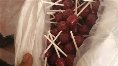 ضبط طن ونصف مصاصات أطفال مجهولة المصدر بالشرقية