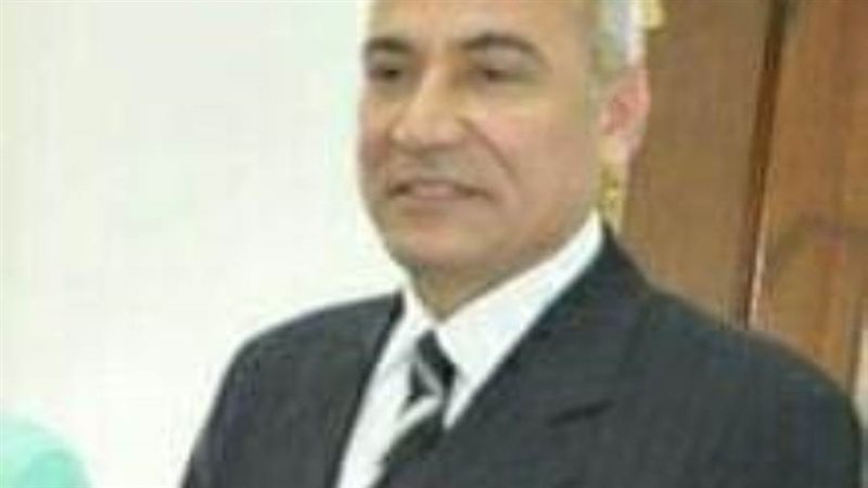 د. حسن سند عميد كلية