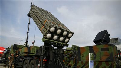 ماكرون يعلن تسليم أوكرانيا نظام 