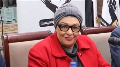 د. فاطمة سيد أحمد: الربط بين الصناعة والاستثمار أمر غاية في الأهمية