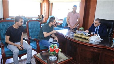 156 مواطنًا يعرضون مطالبهم وشكواهم خلال اللقاء الجماهيري بسوهاج