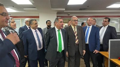 جولة تفقدية لرئيس مصلحة الضرائب في مراكز كبار ومتوسطي الممولين ومركز كبار ممولي المهن الحرة