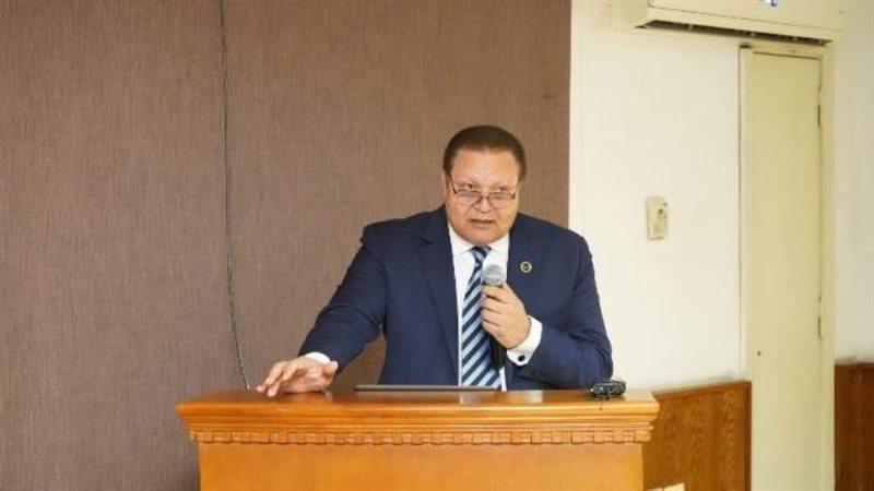 رئيس هيئة الاعتماد