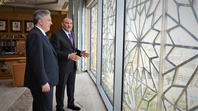 سفير السعودية والقائم بأعمال سفارة أمريكا لدى مصر يبحثان الموضوعات ذات الاهتمام المشترك