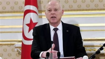 الرئيس التونسي يتوجه إلى فرنسا للمشاركة في قمة 