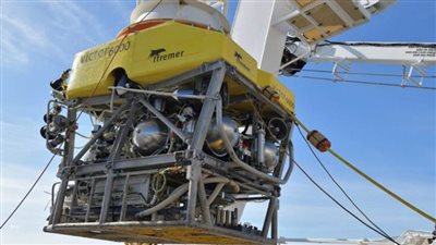 روبوت يساعد في إنقاذ غواصة اختفت قرب حطام تيتانيك