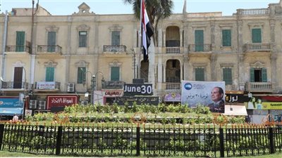 تطوير ميدان 30 يونيو بالمنيا.. والمحافظ يوجه برفع الإشغالات على الطريق العام