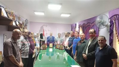 تكريم توجيه الصحافة بكفر الشيخ لحصوله على المراكز الأولى