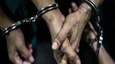 ضبط تشكيل عصابي تخصص في السرقة من داخل السيارات بالقاهرة