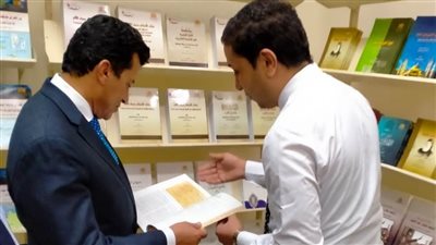 دار الكتب والوثائق القومية تشارك في معرض نادي الزهور