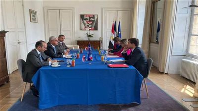 وزير التعليم العالي يلتقي نظيرته الفرنسية لتعزيز سبل التعاون بين الجانبين