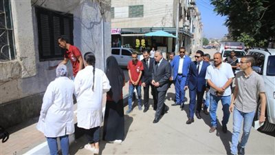 محافظ سوهاج يتفقد أعمال تطوير وتجميل منطقة سوق مدينة ناصر القديم