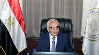 وزير التعليم يعتمد نتيجة امتحانات الدبلومات الفنية للصم وضعاف السمع بنسبة نجاح ٩٦.٢%