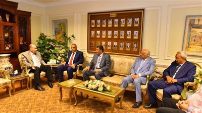 محافظ أسيوط يتابع التجهيزات النهائية لاستقبال عيد الأضحى المبارك