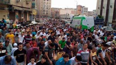 الآلاف من المواطنين يحتفلون بعيد الأضحى المبارك بالحدائق والمتنزهات بالبحيرة