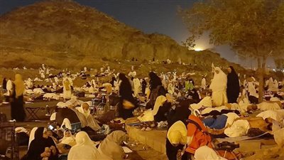  حجاج بيت الله الحرام من الجمعيات الأهلية يواصلون رمي الجمرات