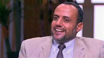 عالم بجامعة المنصورة يفوز بجائزة روبرت لين كارول للحفريات