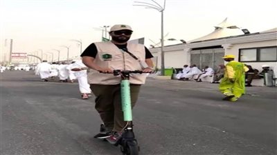 أمانة العاصمة المقدسة تعزِّز قدرةَ العاملين على النفاذ في الأماكن المزدحمة بواسطة الإسكوترات الذكية