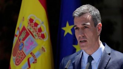 رئيس الوزراء الإسباني من كييف: سنزود أوكرانيا قريبًا بأربع دبابات ليوبارد